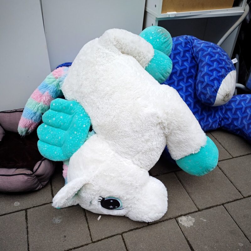 Abgestürzt: Plüschtier-Ende in der Lessingstraße